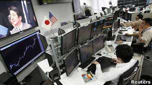 121226073639_japan_economy_304x171_reuters