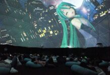 Hatsune Miku Kini Bernyanyi di Orbit Bumi
