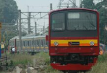KCJ Kembali Uji Coba KRL seri 205 Formasi 12 Kereta