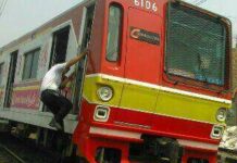 KRL Relasi Bekasi – Jakarta Kota Anjlok di Stasiun Manggarai