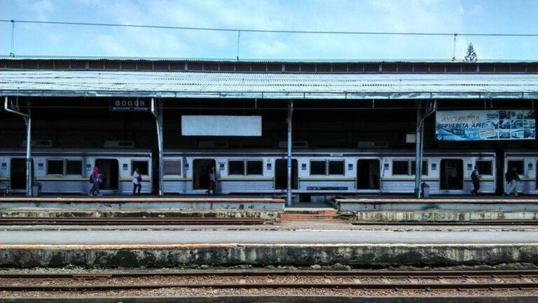 krl-commuter-stasiun-bogor
