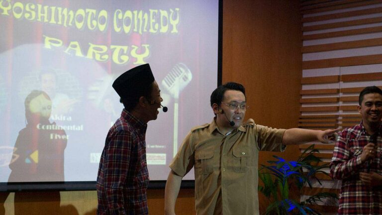 Cowcow memerankan Jokowi dan Ahok