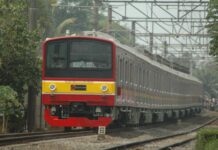 Akhirnya, KRL Formasi 10 Kereta Dioperasikan Ke Bekasi