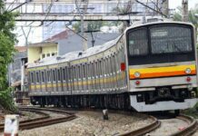 KRL seri 205 eks-Jalur Nambu Rangkaian NaHa H38 dan H43 Diuji Coba