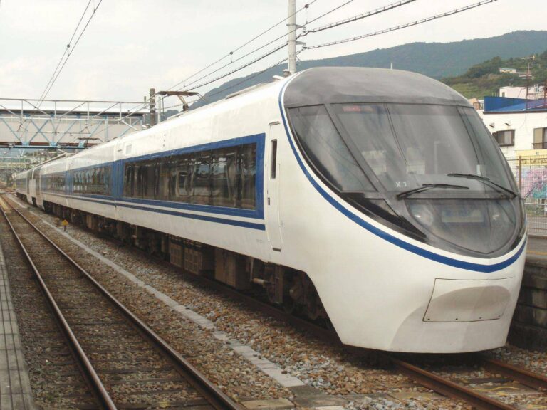 KRL JR Central Seri 371 | Foto Oleh Cassiopeia Sweet