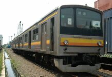 Rampungkan Serangkaian Pengiriman, 18 Unit KRL Seri 205 Tiba di Jakarta