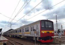 KRL Seri 205 eks-Jalur Nambu Rangkaian NaHa H12 Diuji Coba