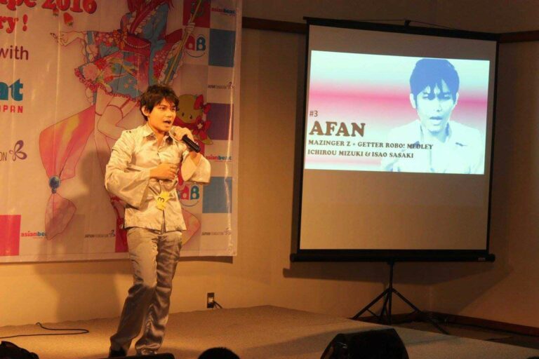 Afan, peserta yang mengajak penonton bernostalgia dengan lagu Mazinger Z & Getter Robo.