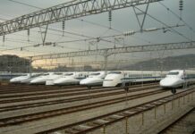 JR West Buka Layanan Tur Kunjungan Ke Dipo Shinkansen Hakata Kunjungan Ke Dipo Shinkansen Hakata