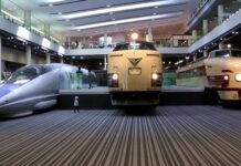 Museum Kereta Api Kyoto Resmi Dibuka, Pengunjung Membludak Tiga dari koleksi kereta legendaris yang ada di Museum KA Kyoto ini | Sumber: Panacealand (youtube.com)