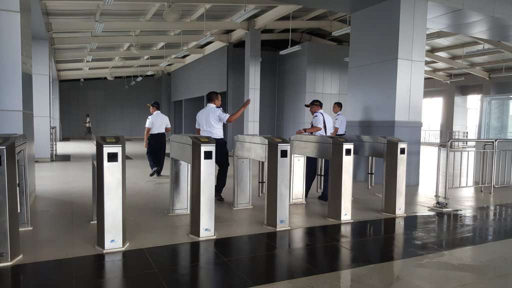 ticket-gate-stasiun-parungpanjang-djka