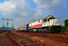 Locomotive Sunday: CC 201 135R / CC 201 83 54R
