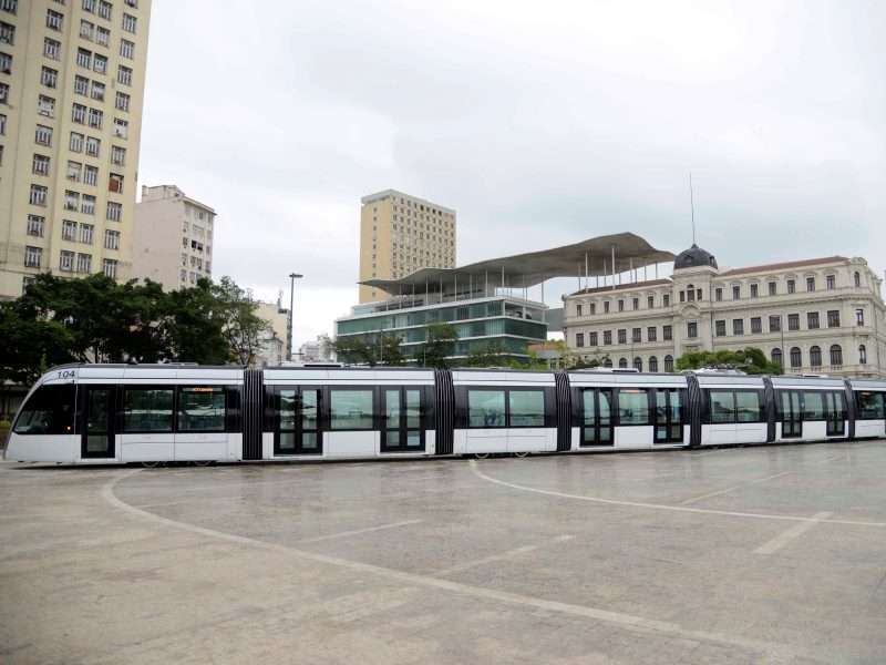 citadis rio de janeiro Rio de Janeiro Resmikan Jalur Kereta Ringan