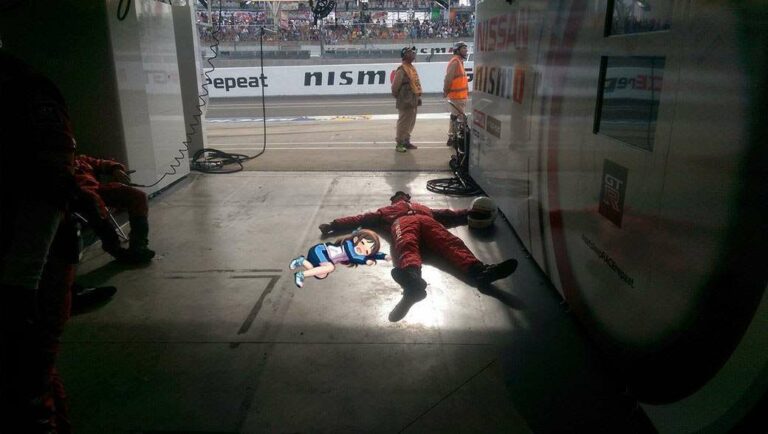 Masalah utama ketika menonton balap ketahanan Le Mans 24 Hours: Ketiduran! (Tanto Dhaneswara. Sumber foto: carmagazine.co.uk)