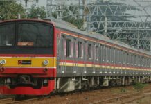Program Pemanjangan Rangkaian KRL Seri 205 Rampung