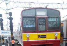 KRL Commuter Line Tujuan Bekasi Anjlok di Stasiun Jakarta Kota