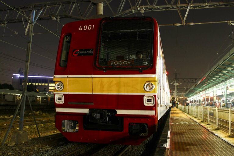 "Si Nomor 1" yang berdinas malam hari | Foto: Farouq Adhari
