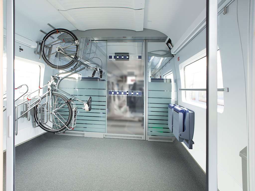 Area tempat sepeda | Sumber: Railwaygazette.com (klik foto)