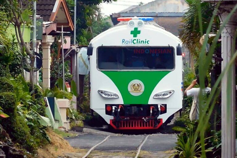 Jilid 2 yang berwarna hijau | Foto: Dhannie Setiawan