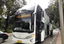 Lelah Ngegacha? Yuk Piknik Keliling Jakarta Naik Bus Tingkat Jakarta City Tour