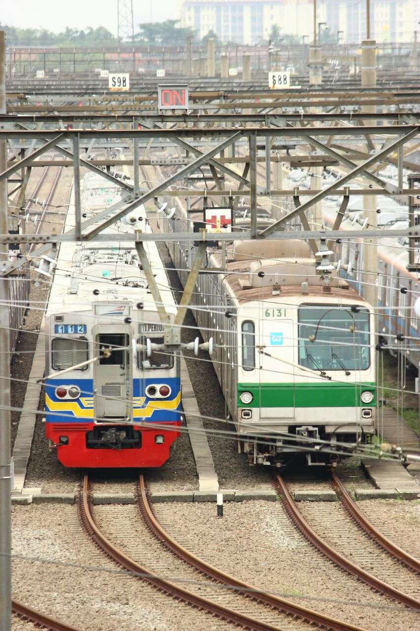 KRL hibah seri 6000 dan TM 6000, 6131F. (KAORI Nusantara / Farouq Adhari)