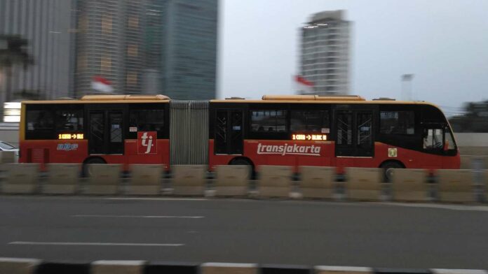 transjakarta-damri-5103-zhong-tong-zhongtong-buses-koridor-1