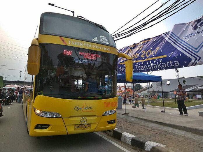 bus tingkat di kalijodo