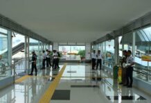 Kurangi Kepadatan, Jembatan Baru Stasiun Tanah Abang Mulai Dioperasikan JPO Tanah Abang