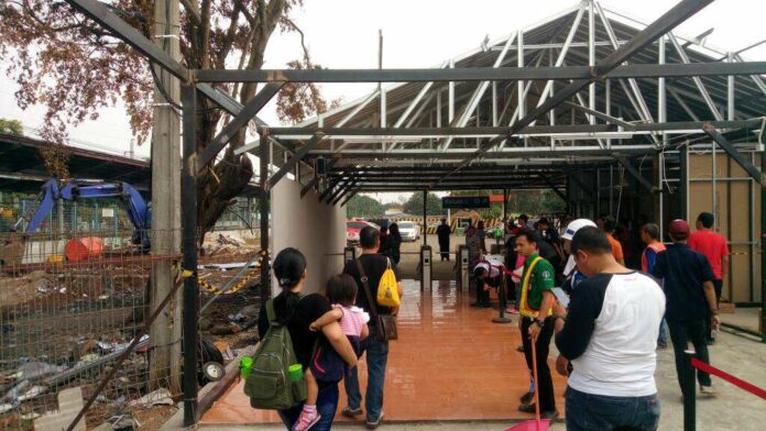 stasiun klender pasca kebakaran