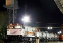 Kereta Api BBM Anjlok di Stasiun Paron, Angkutan Masa Lebaran Terganggu Ilustrasi KA Angkutan BBM
