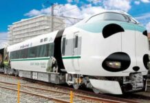 JR West Operasikan KRL Tematik Panda! KRL bertema panda