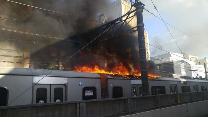 cna-news-atap-odakyu-terbakar