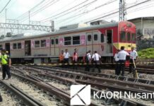 KRL “Nge-Drift” di Manggarai, Transjakarta Kerahkan Bus Bantuan