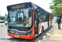 Mau Natalan di Gereja Katedral? Naik Transjakarta Aja! Misa Natal