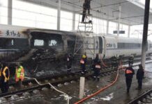 Kereta Cepat Tiongkok Terbakar Saat Berdinas Kereta Cepat Tiongkok Terbakar