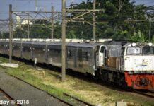 Jelang Lebaran, KAI Daop 2 Bandung Bagikan Takjil Dan Sahur Gratis Untuk Penumpang Daop 2 Bandung