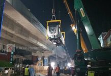Tiga Unit Kereta LRT Jakarta Berhasil Dinaikkan Ke Jalur Utama