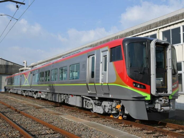 tn_jp-jrshikoku-series2700-exterior-nakamura
