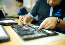 PEMMZTECHIE Luncurkan Layanan Servis Baru ZetZet, Jasa Profesional untuk Pembersihan dan Optimasi Gadget Pertama di Indonesia PEMMZTECHIE