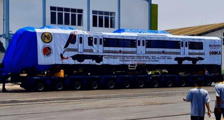 Rangkaian KRDE yang siap dikirim ke Filipina (PNR/Junn Magno)