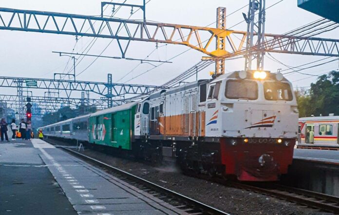 69567830_2377243135849144_3382691524792811520_o Kereta Luar Biasa