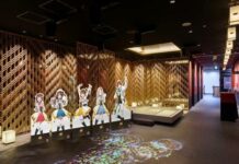 Asyiknya Dilayani Idol-Idol Idolm@ster di Henn na Hotel Hen na Hotel