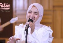 Mari Dengarkan Fatin Shidqia Lubis Menyanyikan Lagu Homura dari Film Layar Lebar Kimetsu no Yaiba homura