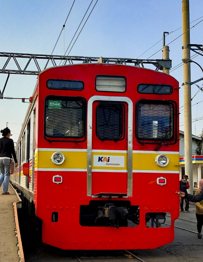 pembatasan kereta