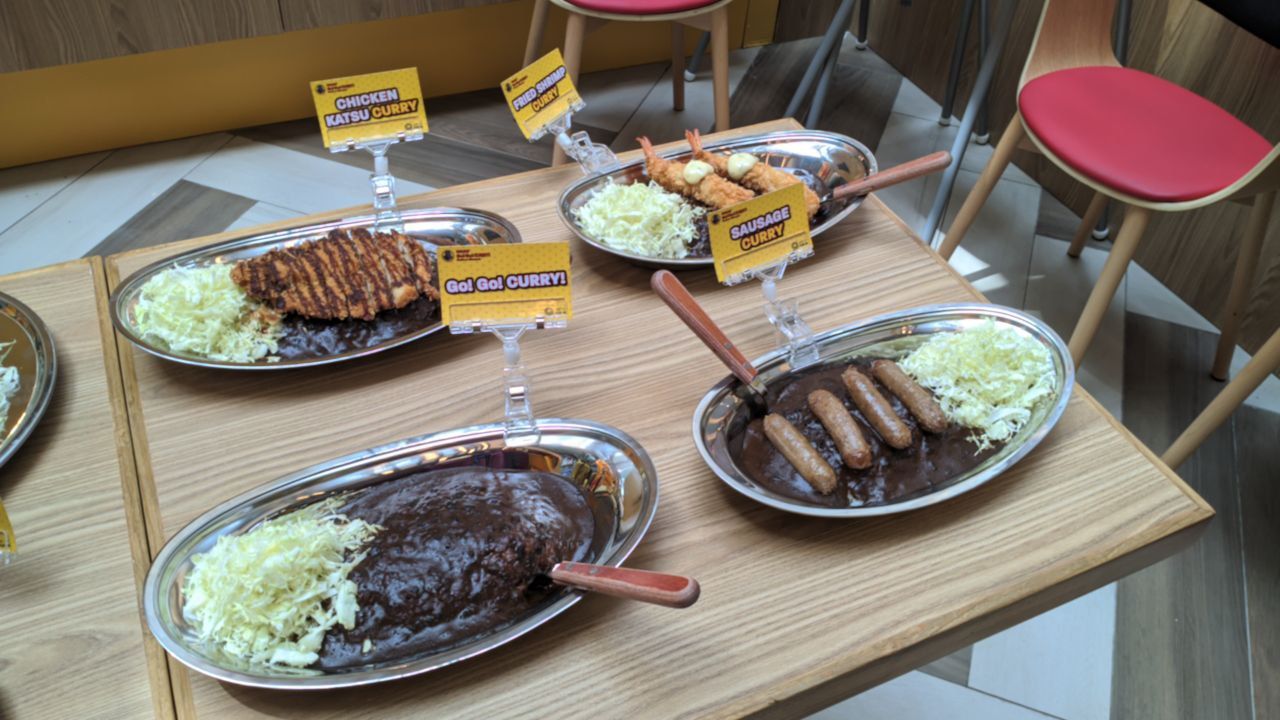 Gogo CURRY