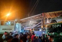 KA Sancaka Tabrak Truk Pengangkut Mobil di Mojokerto kecelakaan
