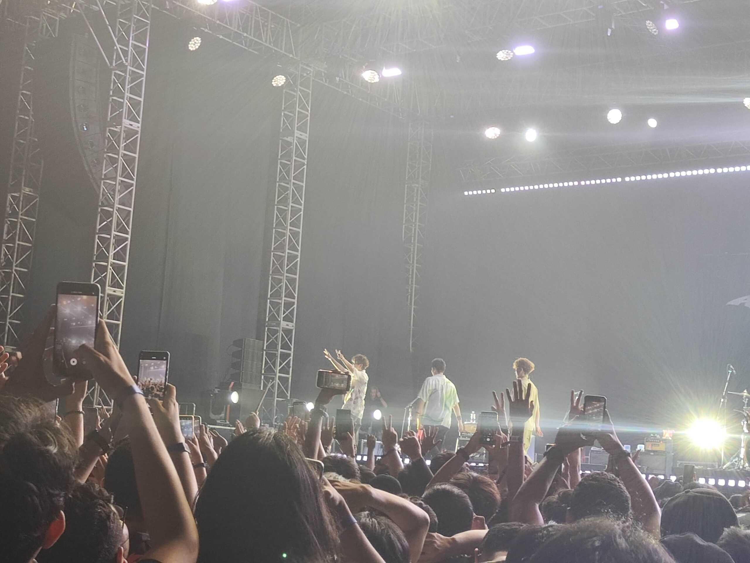 konser asian kung-fu generation ajikan