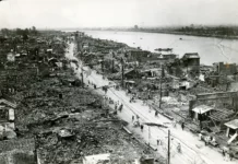 Jepang Peringati 100 Tahun Gempa Besar Kanto Kehancuran kota Yokohama setelah gempa besar Kanto, 1923. (Brittanica)