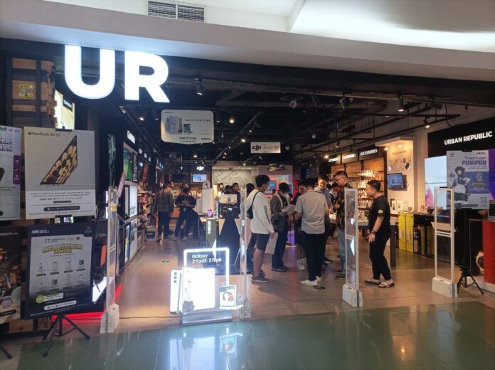 ROG Cetra TWS urban republic