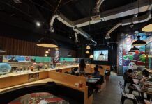 Kami Mencoba Hidangan Jujutsu Kaisen Cafe di Multi Toys! multi toys